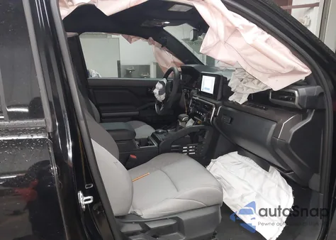 2025 Toyota Tacoma Sr5 z USA, uszkodzony, nr VIN 3TMLB5JN9SM156374